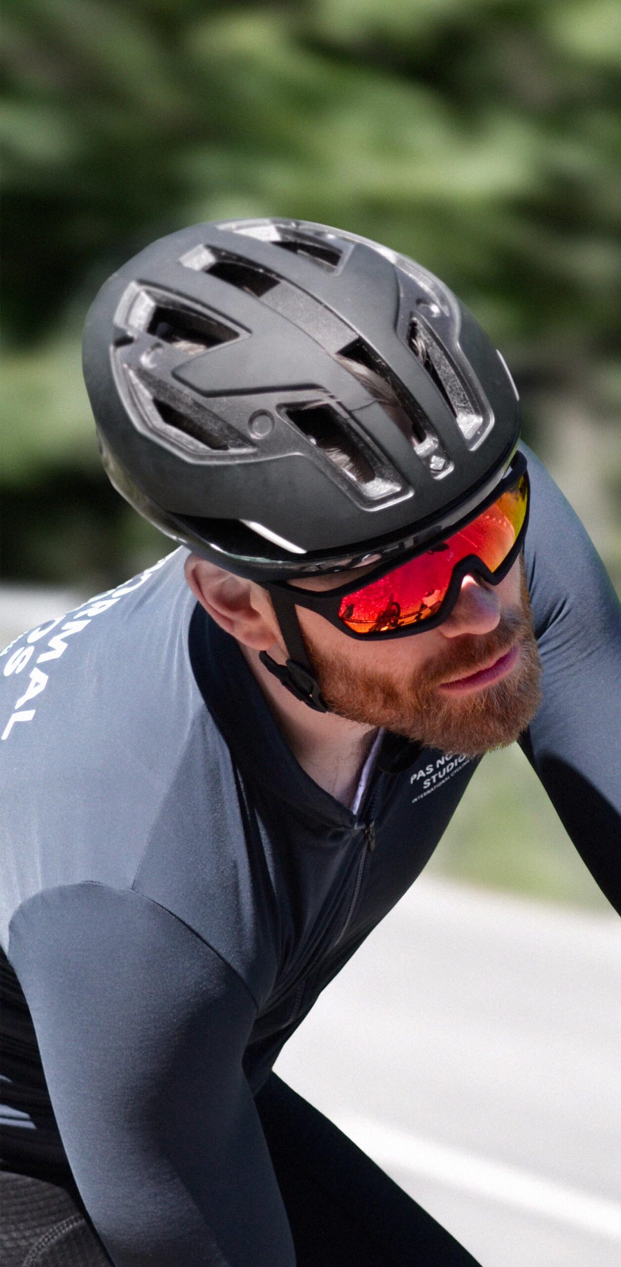 LESID Attaac cycling glasses in action during a ride